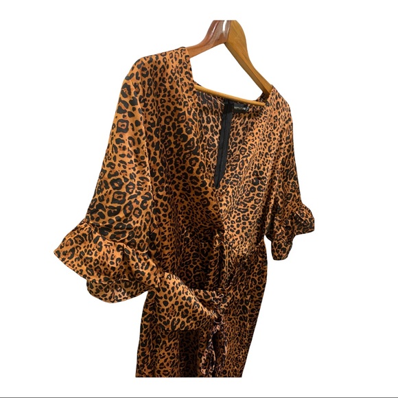 PRETTY LITTLE THING LEOPARD PRINT DEEP V NECK RUFFLED DRESS - Picture 4 of 13